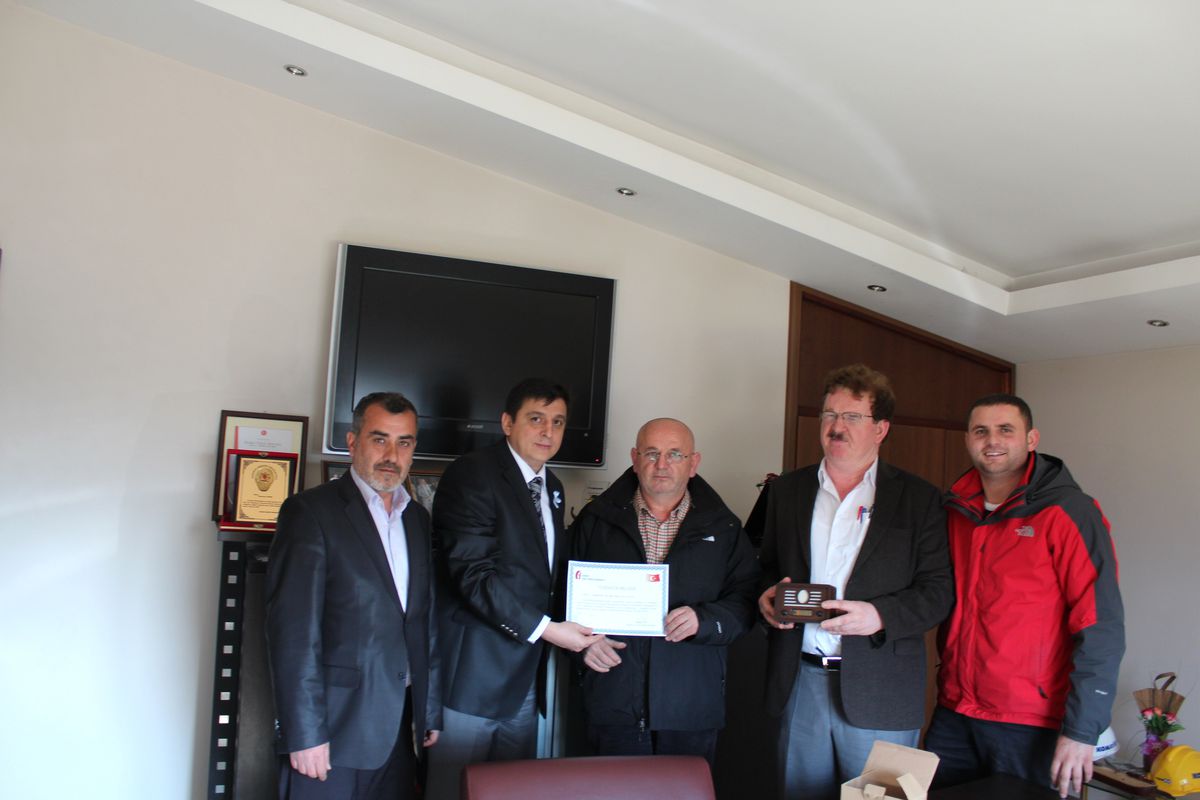 Gümrükönü Vergi Dairesi Müdürlüğü Vergi Rekortmenlerini İş Yerlerinde Ziyaret Etti