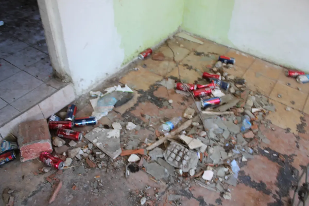 Halı Saha Ayyaşların Mekanı Oldu