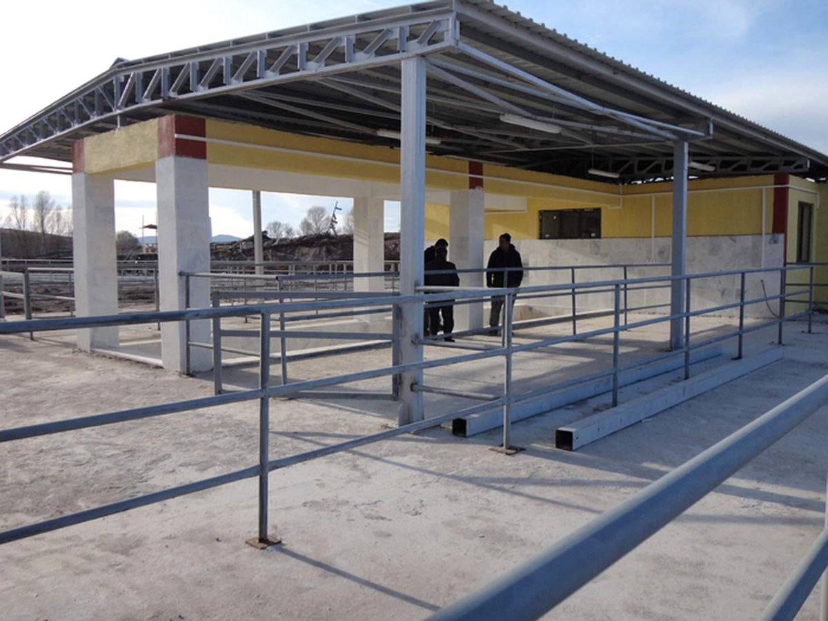 İscehisar\'da Süt Çiftliği Projesi Hayata Geçiyor