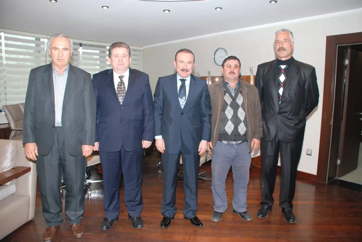 İzmitli Çiftçiler Başkanı Ziyaret Etti
