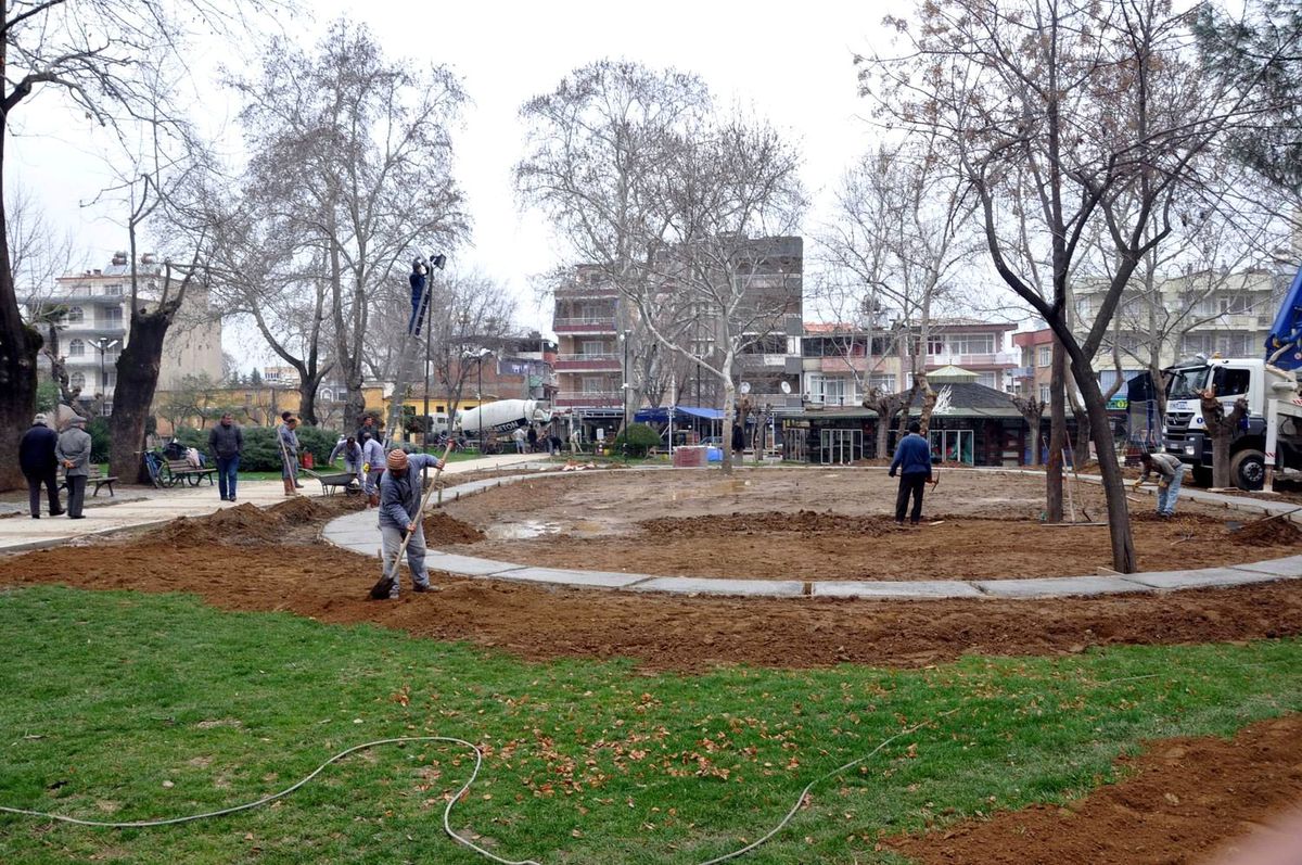 Kenan Evren Parkı Yenileniyor