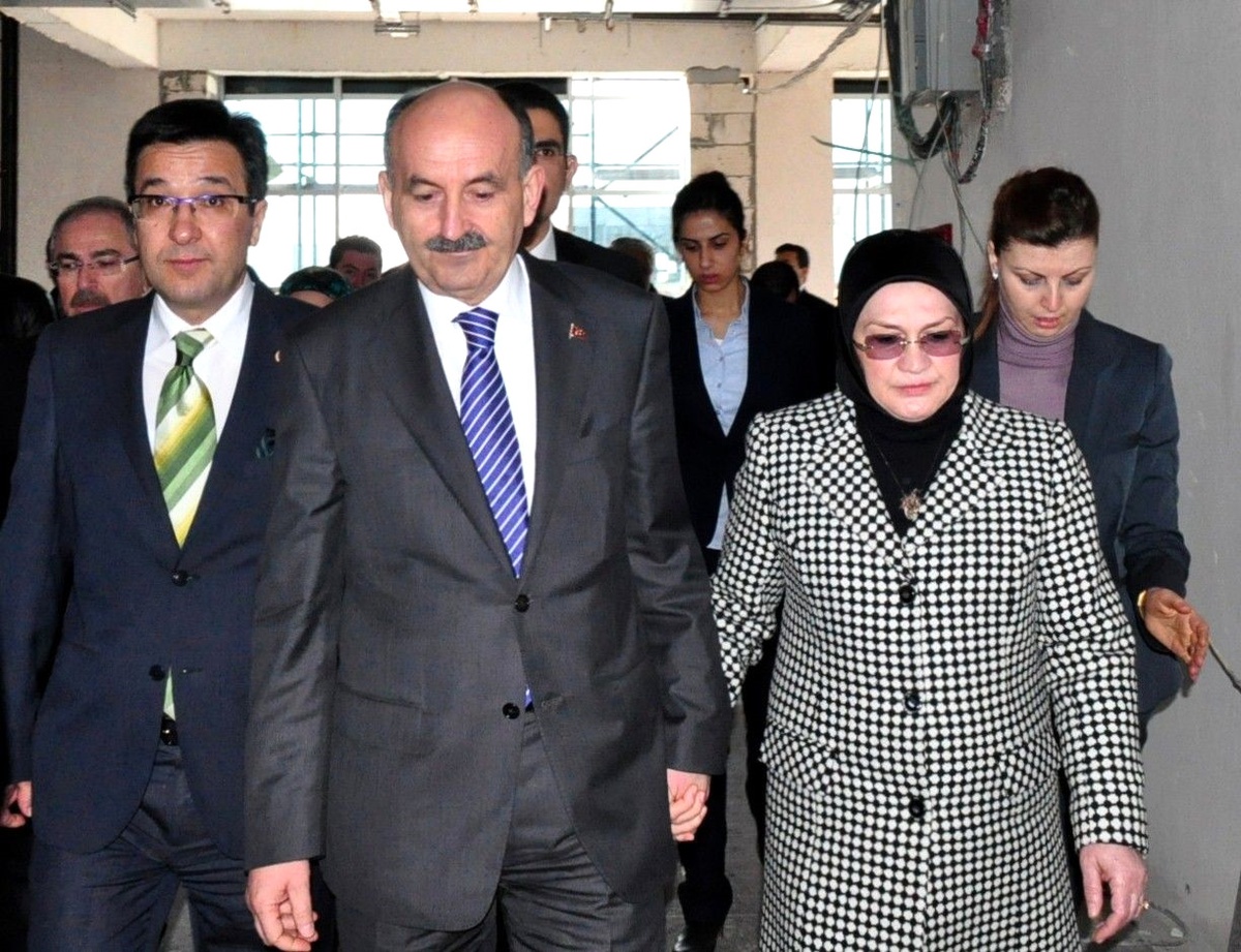 Kırklareli Eşinin Elini Bir An Olsun Bırakmadı