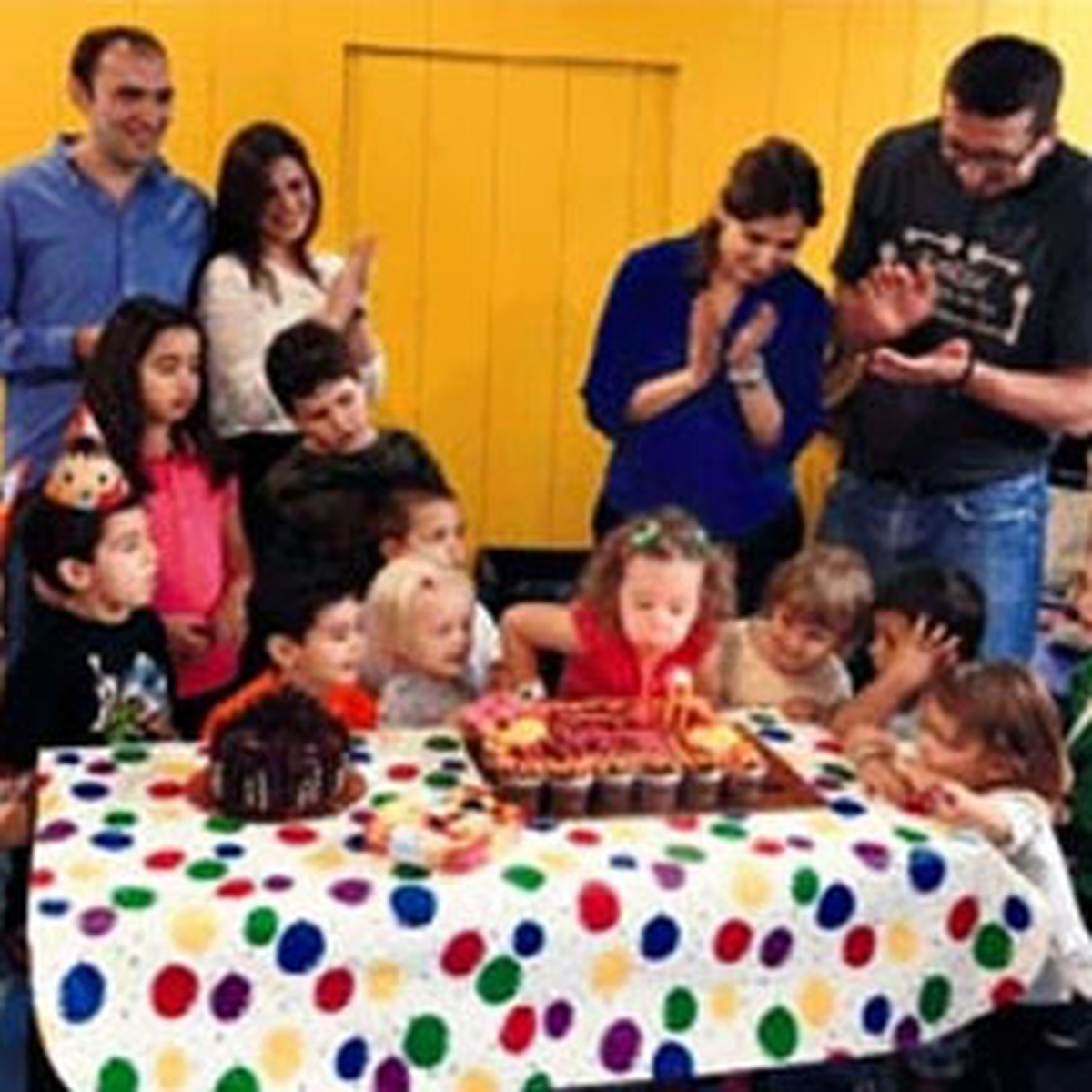 Doğum Gününü Lunaparkta Kutladı
