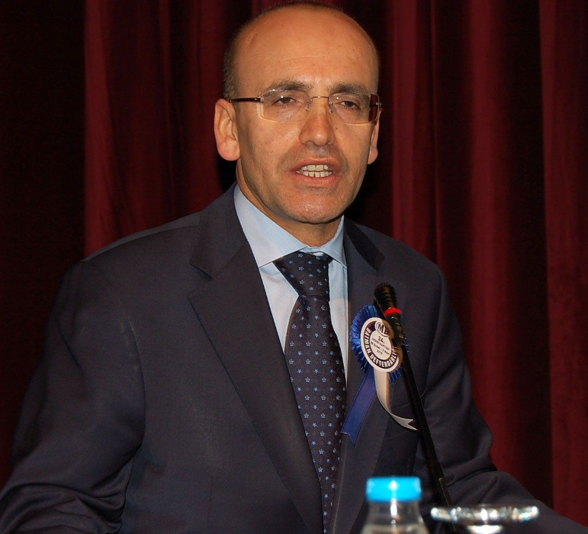 Maliye Bakanı Şimşek, Batman\'da: "Ödenen Vergileri Hizmet Olarak Vatandaşlarımıza Sunuyoruz"