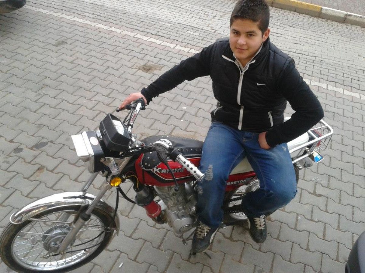 Motosikletle Çöp Kamyonuna Çarpan Genç Öldü
