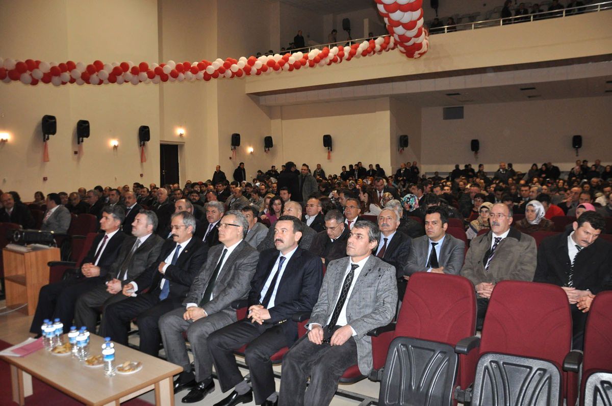 Öğretmen Buluşmaları Bor İlçesinde Gerçekleştirildi