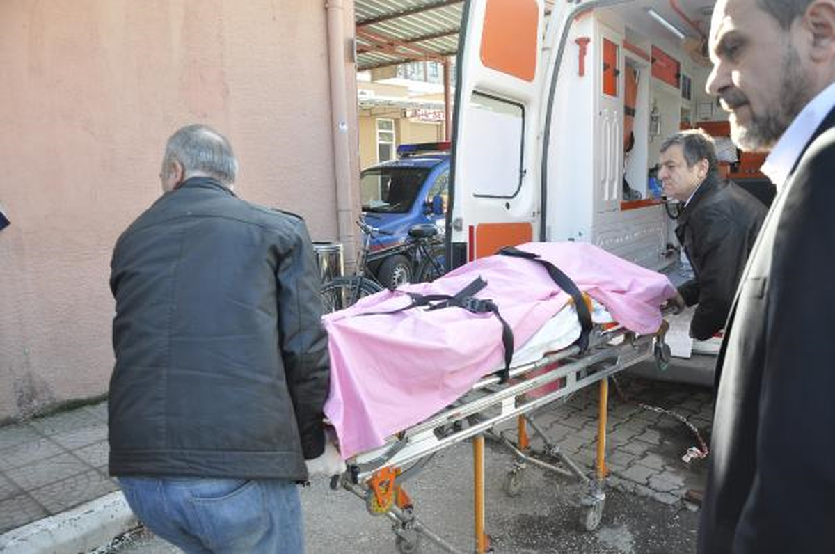 Tabancayı Kalbine Dayayıp İntihar Etti