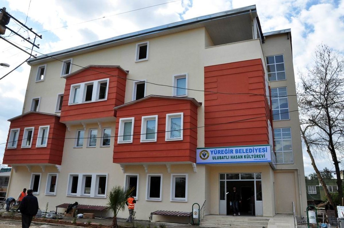 Ulubatlı Kültür Evini Bakan Çelik Açacak