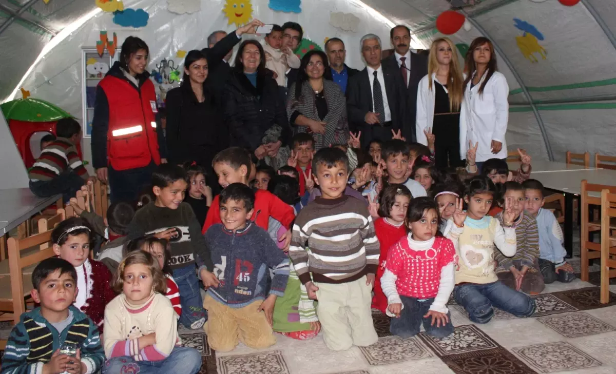 Unesco Heyeti Nizip Çadır Kentti Ziyaret Etti