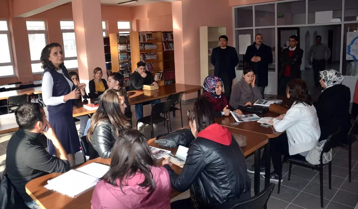Üniversiteli Öğrencilere Kütüphane Projesi