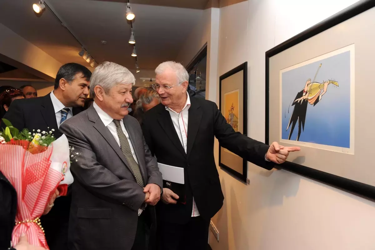 Ünlü Türk Sanatçıların Eserleri Fikret Otyam Sanat Galerisi\'nde