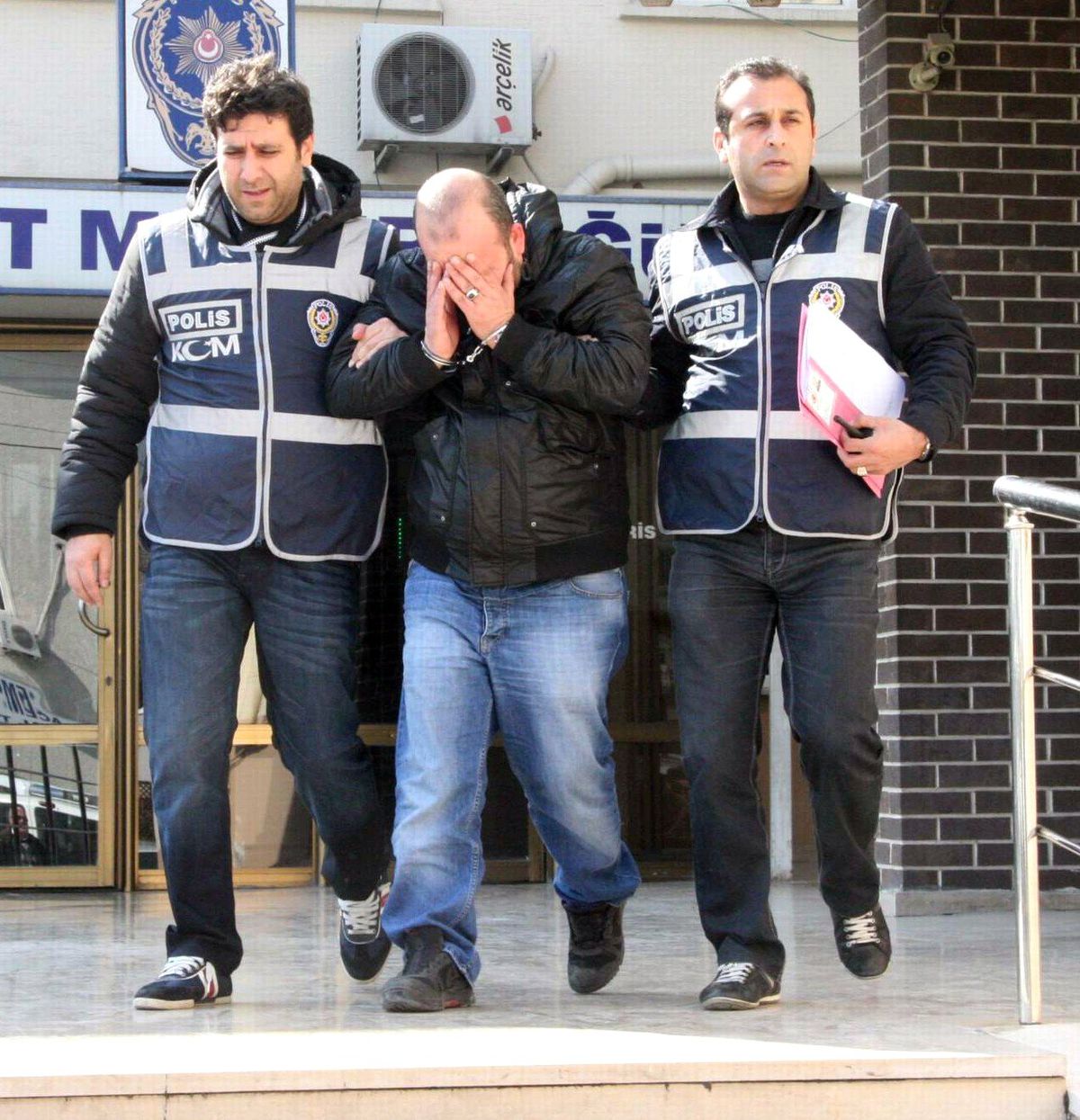 Uyuşturucu Satmak İçin Ev Kiraladı