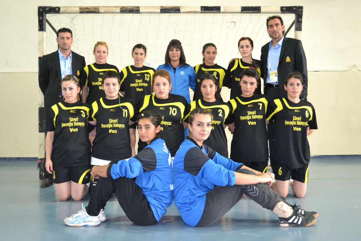 Vanlı Sultanlar Dağıldı
