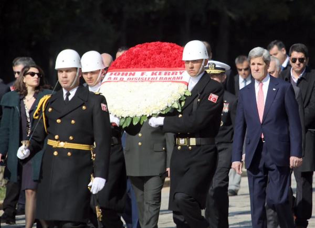 Bakan Kerry Anıtkabir\'i Ziyaret Etti