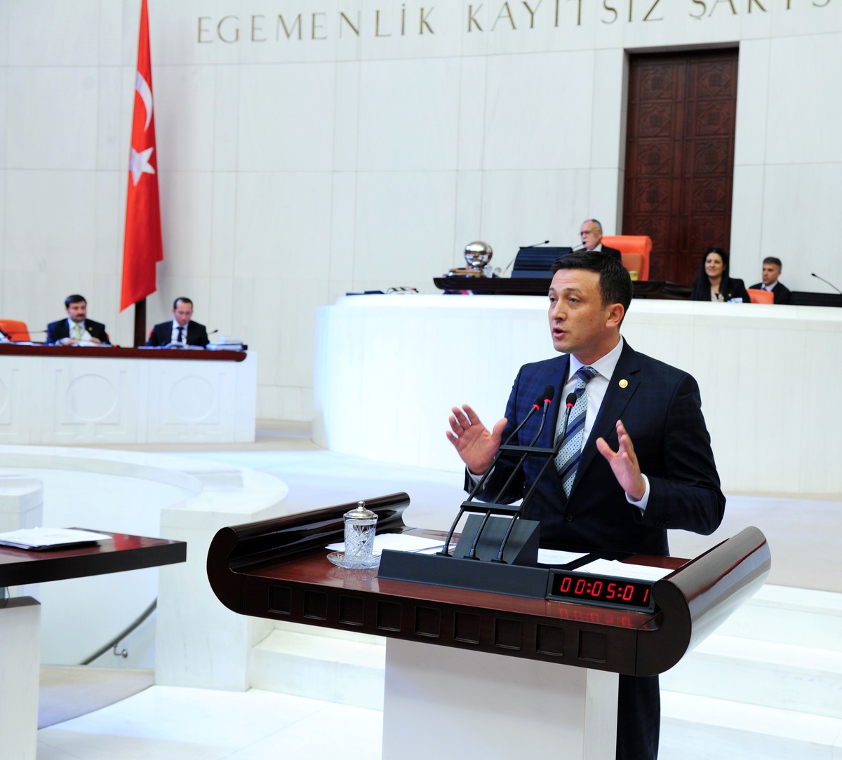AK Parti İzmir Milletvekili Dağ."İzmir İçin İlk ve Orta Öğretime Ayırdığımız Bütçe 115 Milyon Lira...