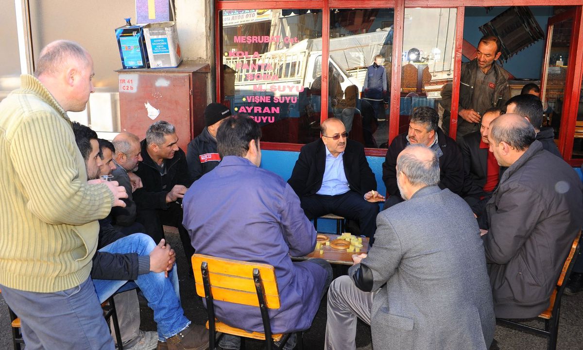 Başkan Gümrükçüoğlu Sanayi Esnafı ile Kahvaltı Yaptı