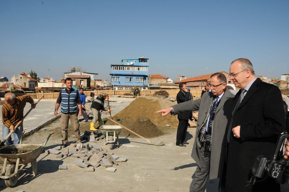 Bedesten Meydanı\'nda Çalışmalar Hızlandı
