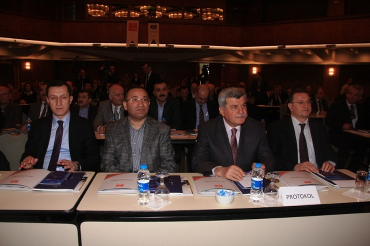 Bozdağ: TDBB Çatı Görevi Görüyor