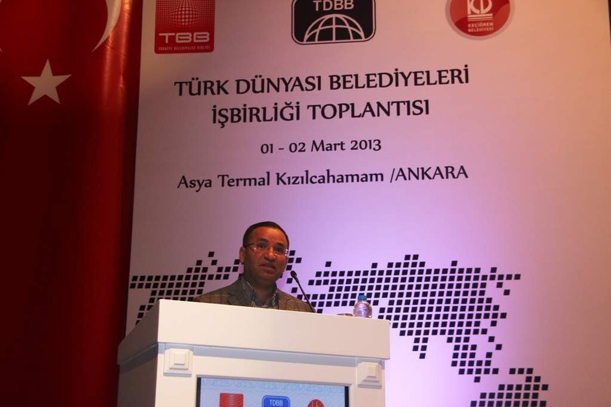 Bozdağ, "Tdbb Çatı Görevi Görüyor"