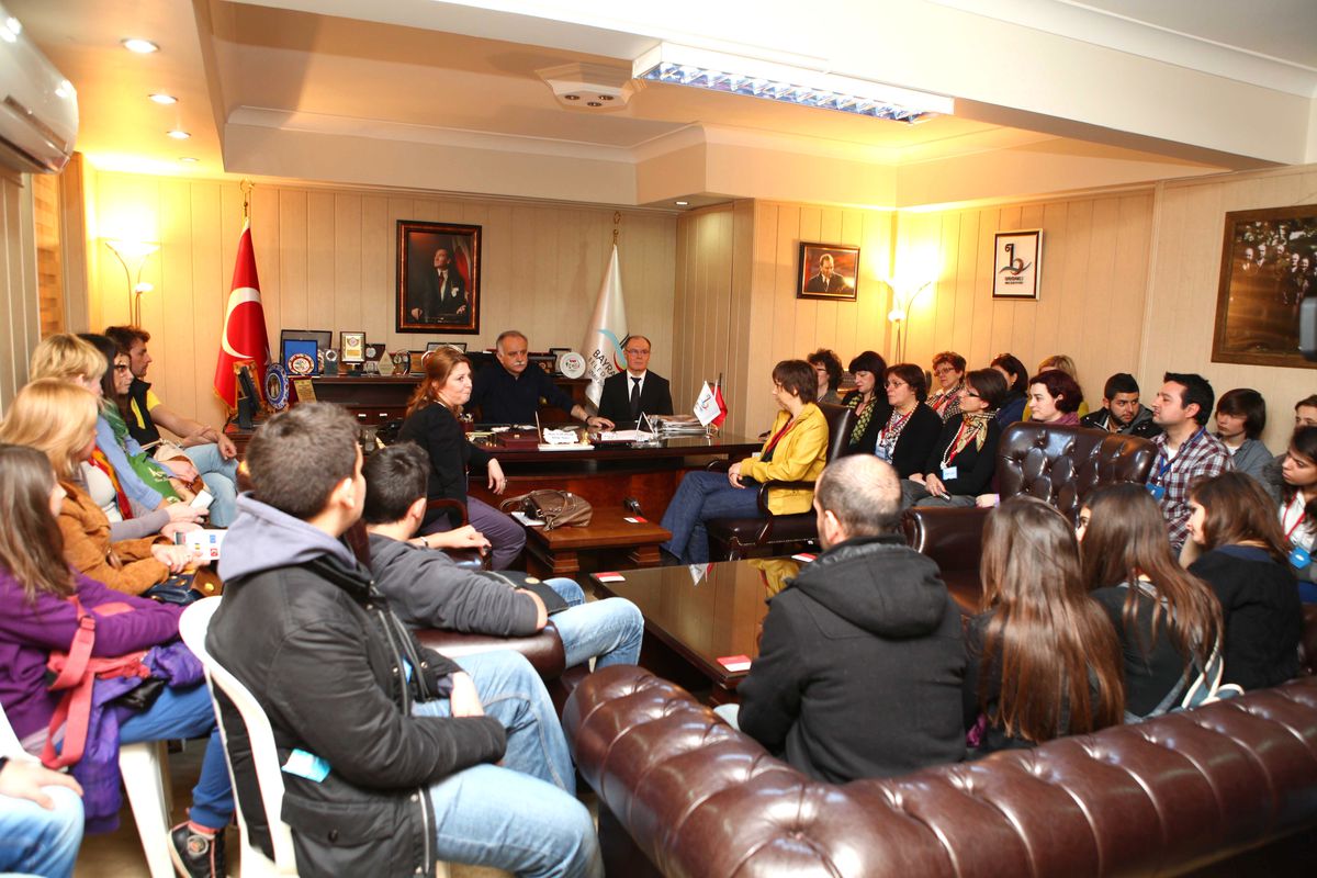 Comenius Öğrencileri Bayraklı\'da Ağırlandı
