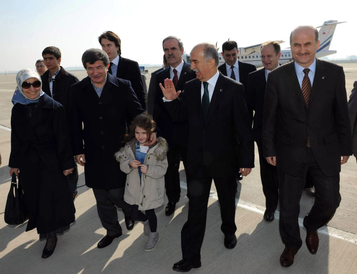 Dışişleri Bakanı Ahmet Davutoğlu\'nun Kebap Keyfi
