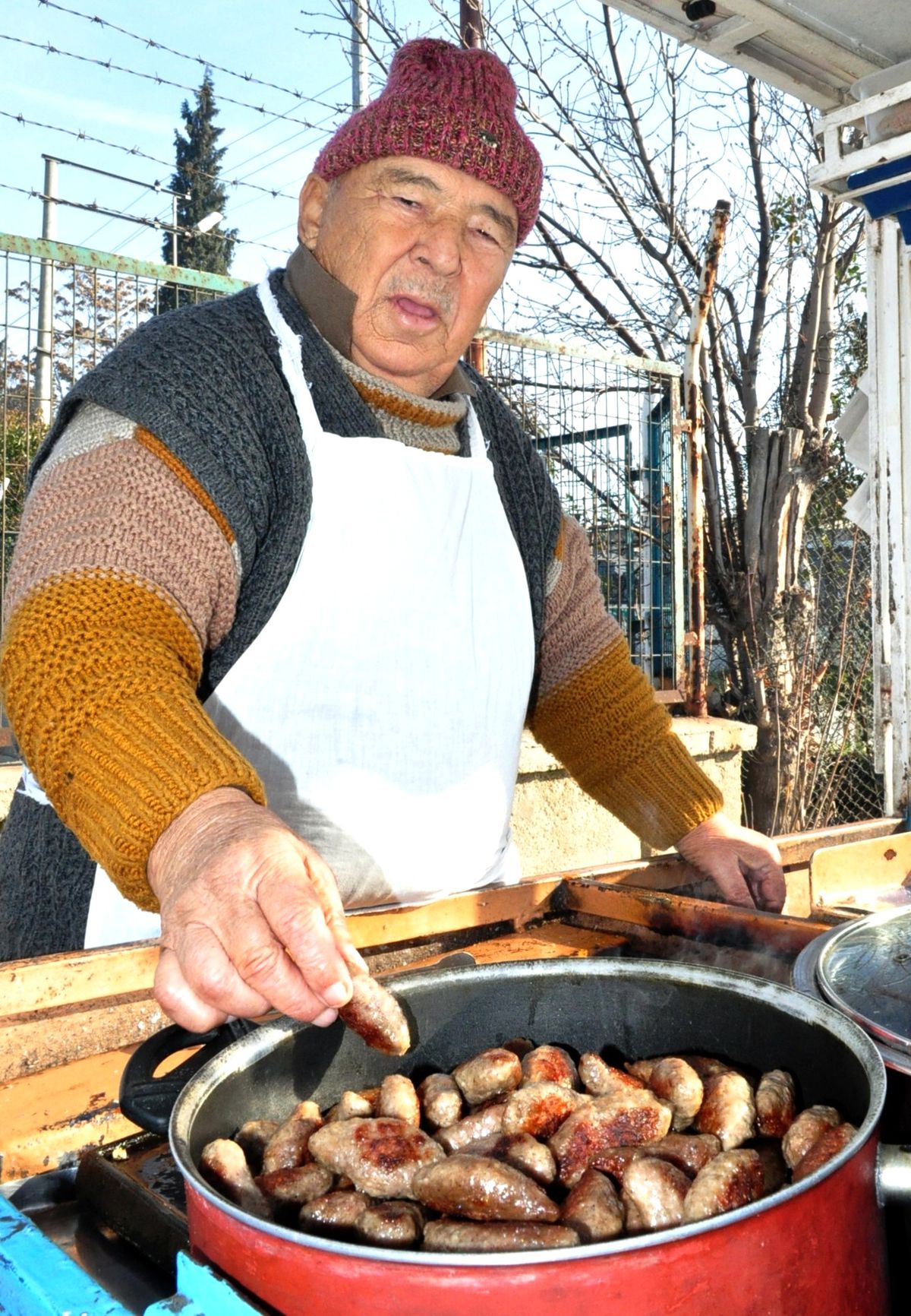 Ekmek Arasına Sığan 38 Yıl