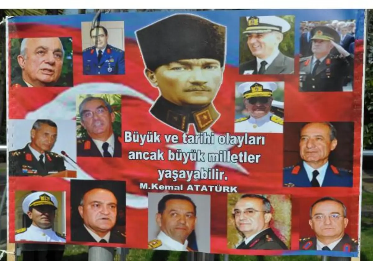 Gölcük\'teki \'Sessiz Çığlık" Buluşmasına CHP\'lilerden Destek