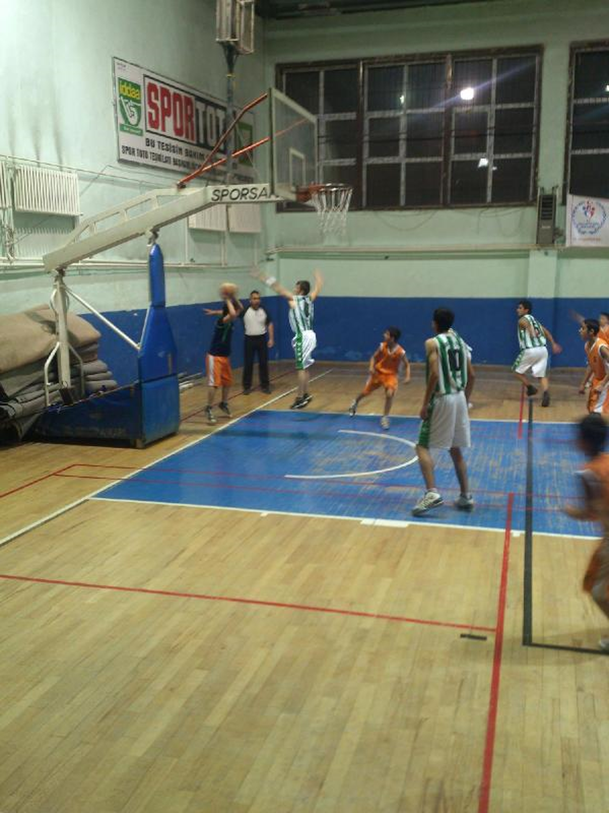 Hakkari\'de Basketbol Karşılaşması; 299-0