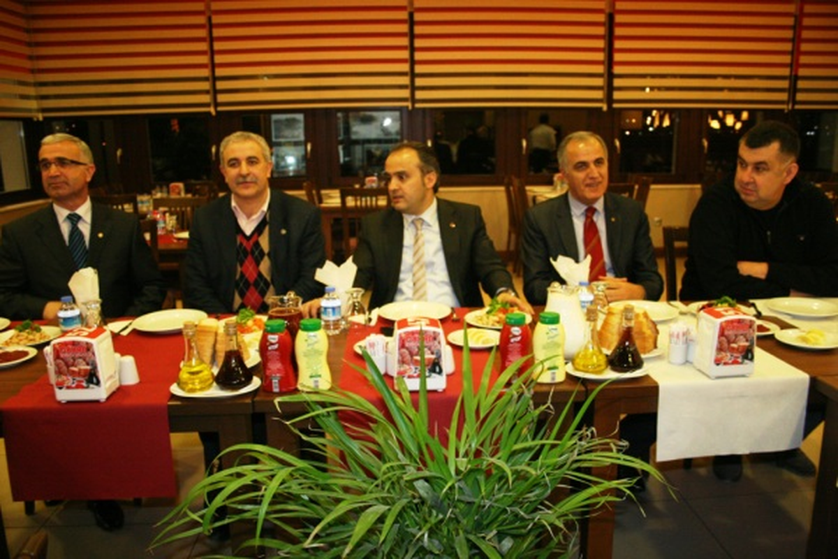İnegöl Belediyespor, Bursa Voleybol Camiasını Ağırladı