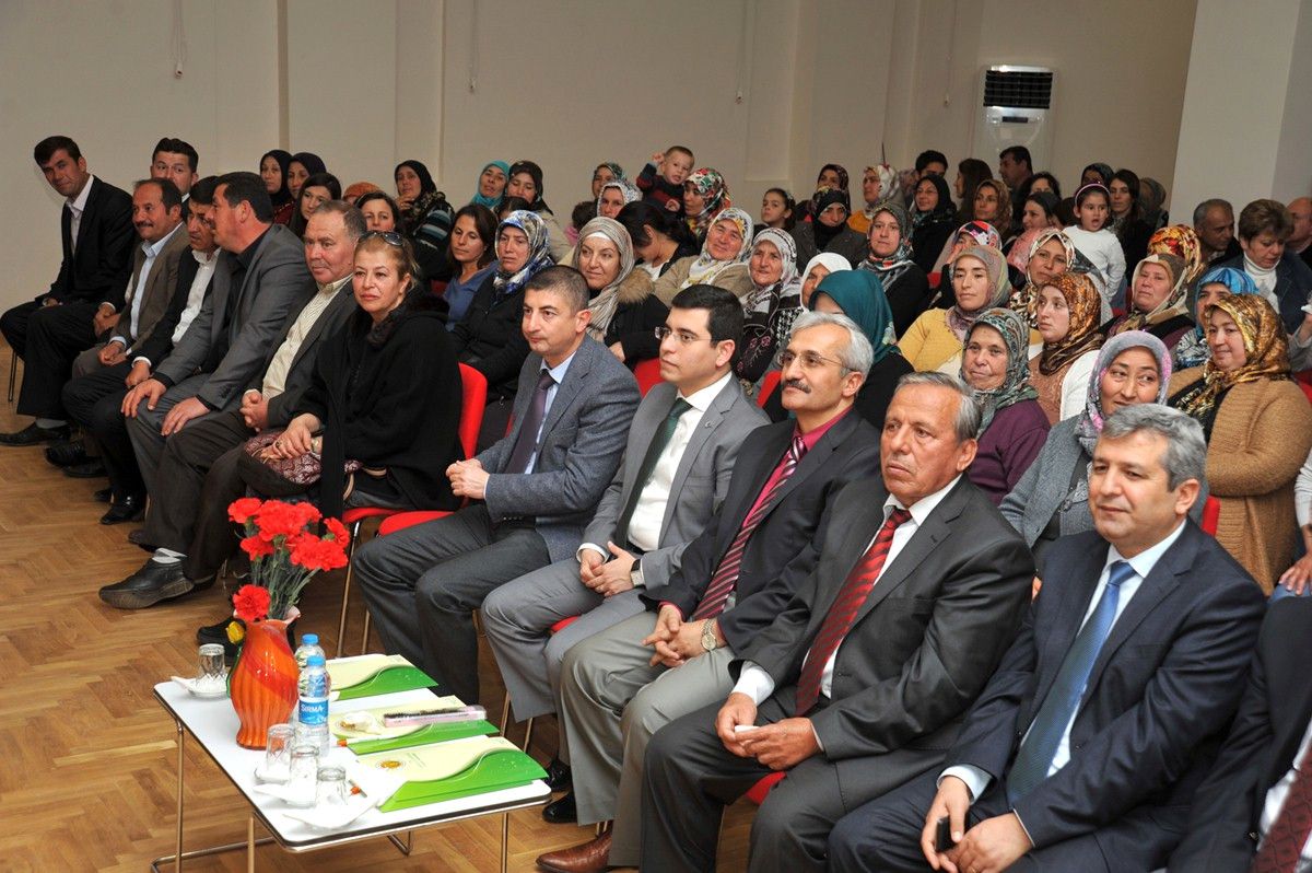 'Kadın Çiftçiler' Kepez'de Yarıştı