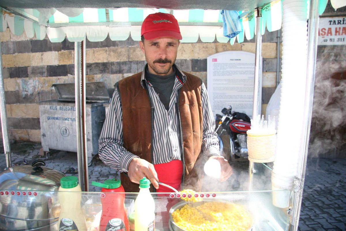 Kilisliler, Bardakta Mısıra İlgi Gösteriyor