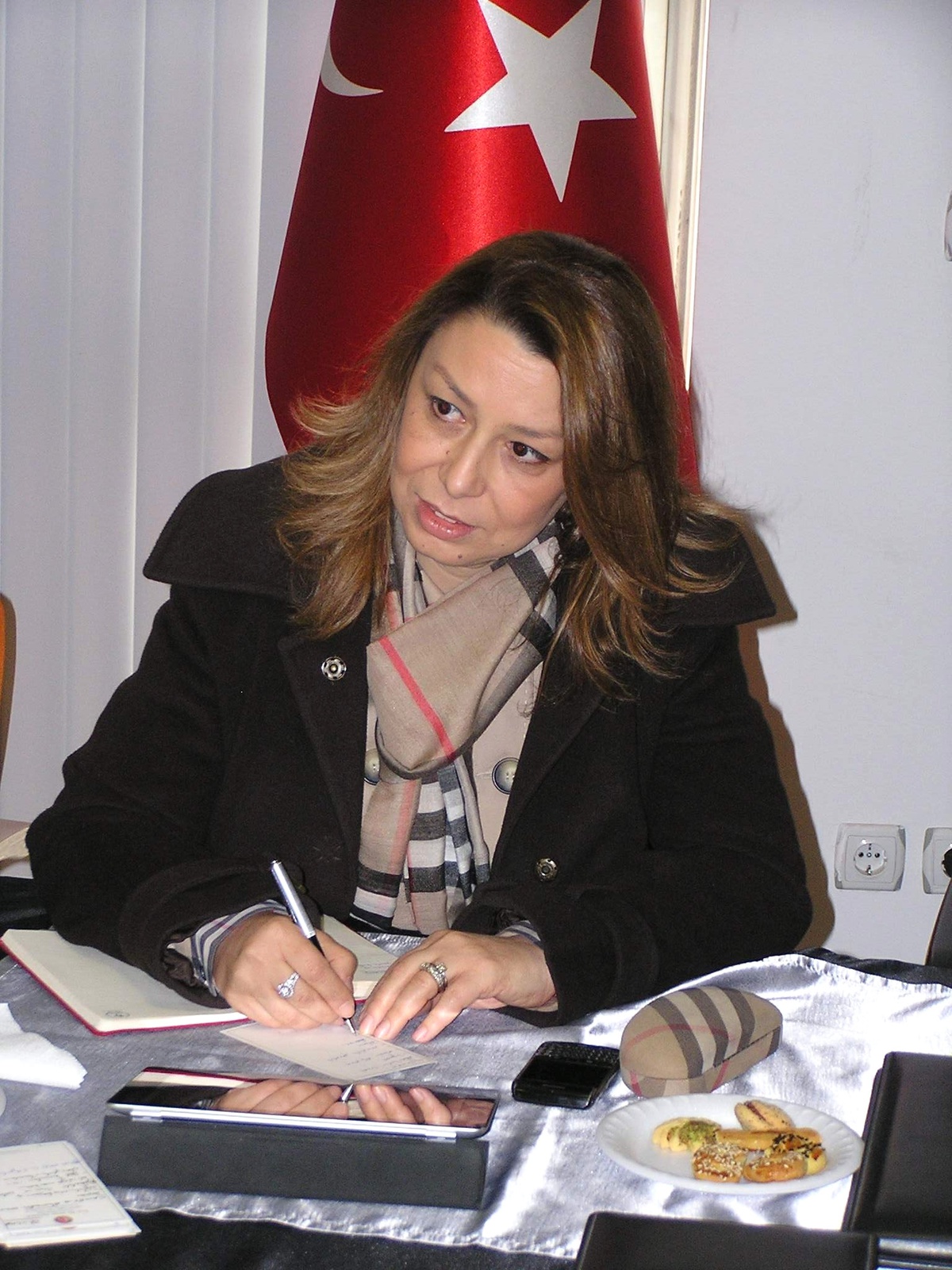 Küçük Millet Meclisi\'nde Kadına Şiddet"Tartışıldı