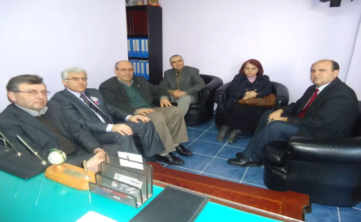 Kula Vergi Dairesi'nden Esnaf Odası'na Ziyaret