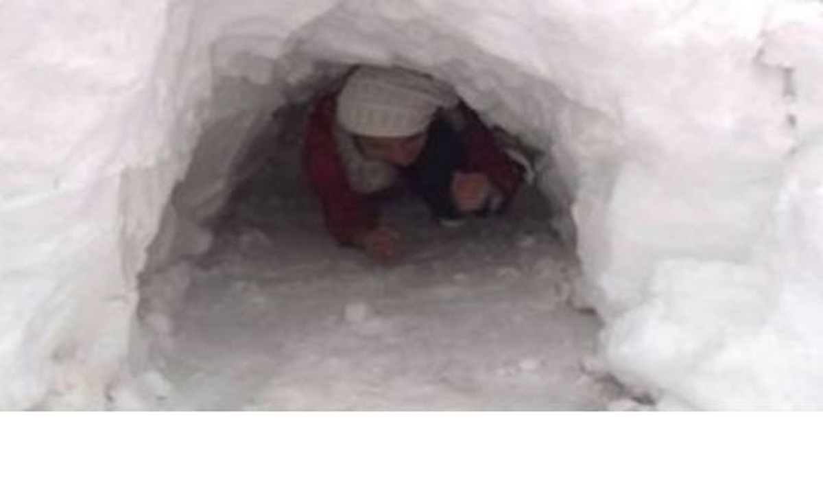 Mahsur Kalan Öğrencileri Polisler Kurtardı