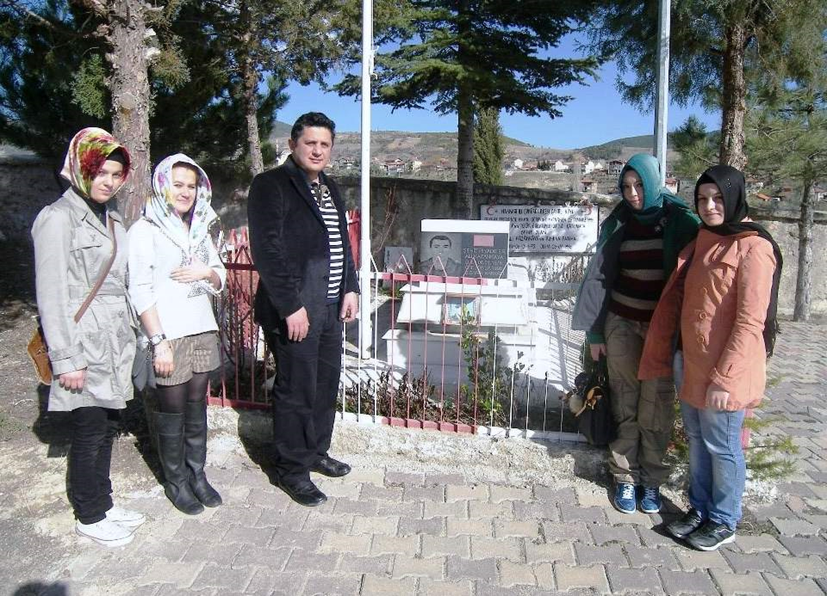 Şehit Ailesine Anlamlı Ziyaret
