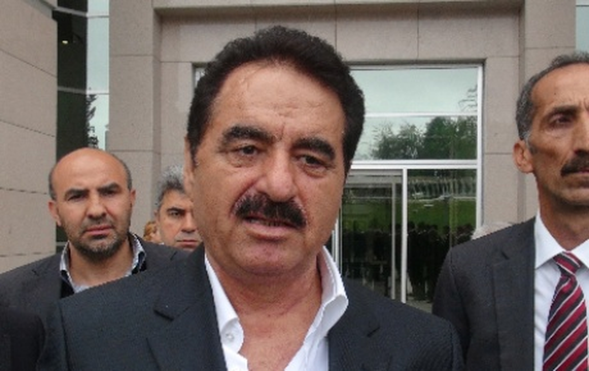 Tatlıses\'ten Twitter\'a Veda