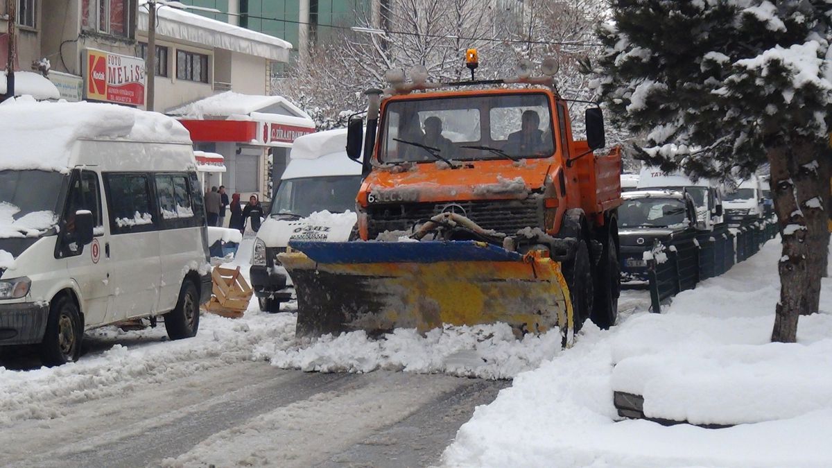 Tatvan\'da Yoğun Kar Yağışı