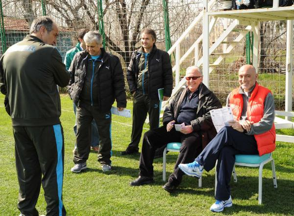 Teknik Direktör Karaman\'dan Gençlere Destek