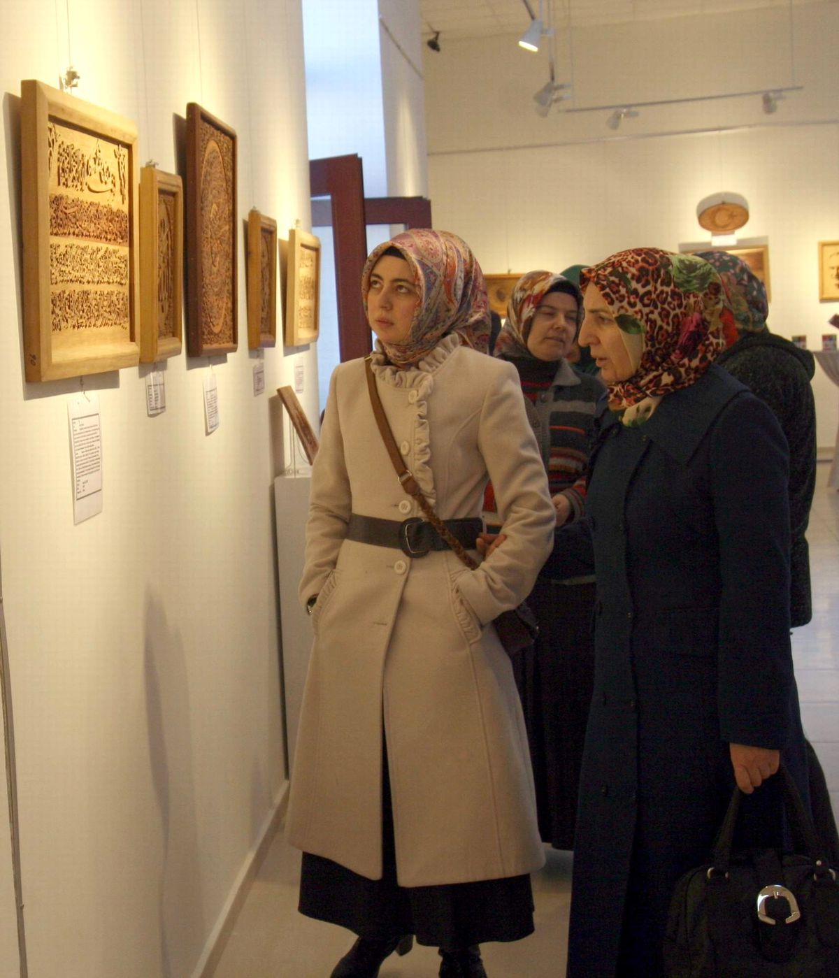 Uşak\'ta Hat Sanatının Ahşapla Buluşması Sergisi