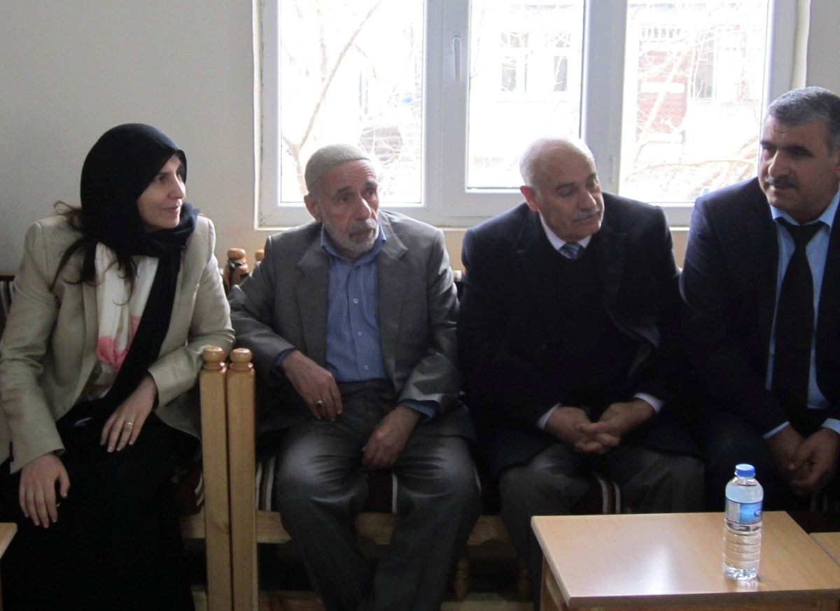 AK Parti Milletvekili Mine Lök Beyaz Taziye Ziyaretlerinde