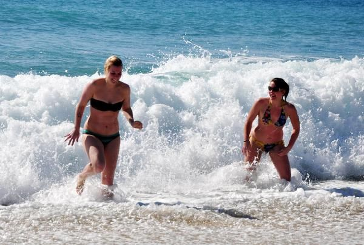 Antalya\'da Güneşli Hava