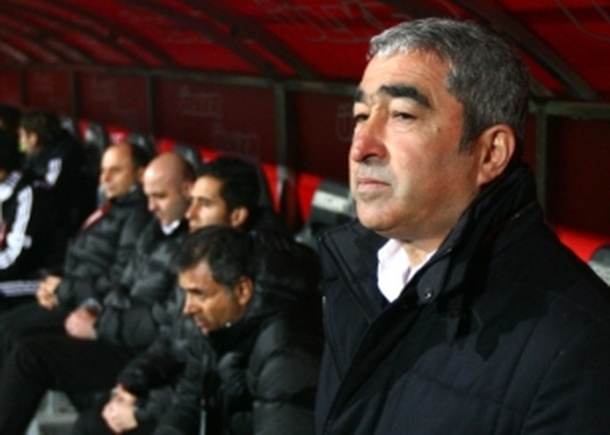 Aybaba: Bir Kez de Biz Sevinelim