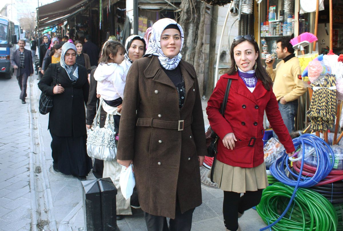 \'Eğlenerek, Öğrenelim\' Projesi Kapsamında Samsatlı Bayanlar Gaziantep\'i Gezdi