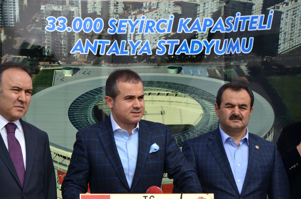 Gençlik ve Spor Bakanı Suat Kılıç, "İpe Un Seren Bir Yönetim Anlayışı Sergilemiyoruz, \'Bir Adım At,...