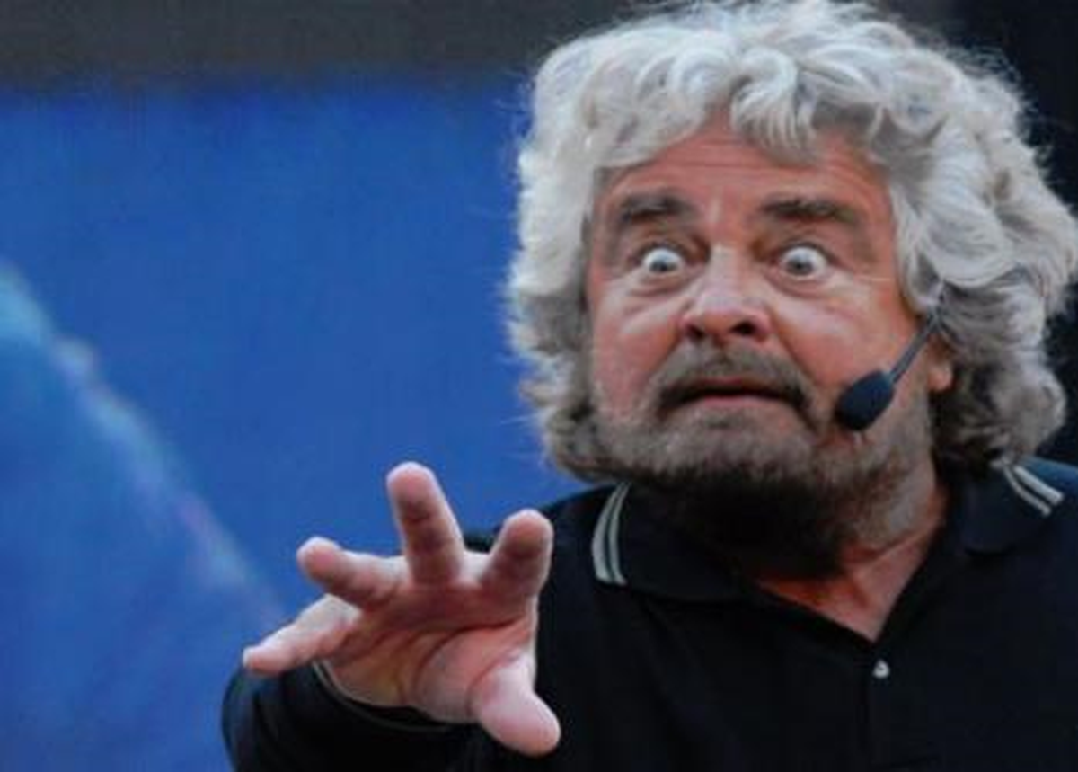 Grillo\'nun Silahı İtalya\'nın Başında