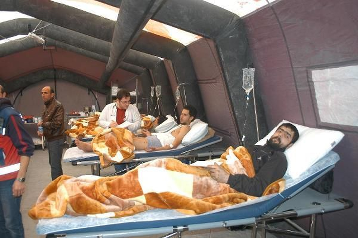 Suriye\'de Yaralanan 40 Kişi Akçakale\'ye Getirildi