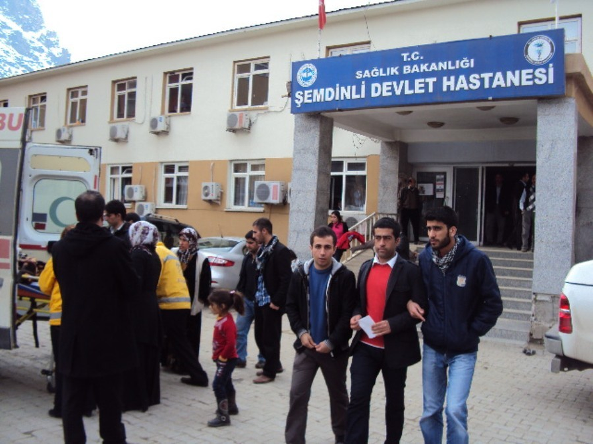 Şemdinli\'de Trafik Kazası, 1 Yaralı
