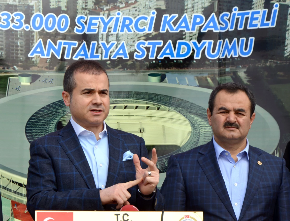 Spor Bakanı Suat Kılıç Antalya\'da