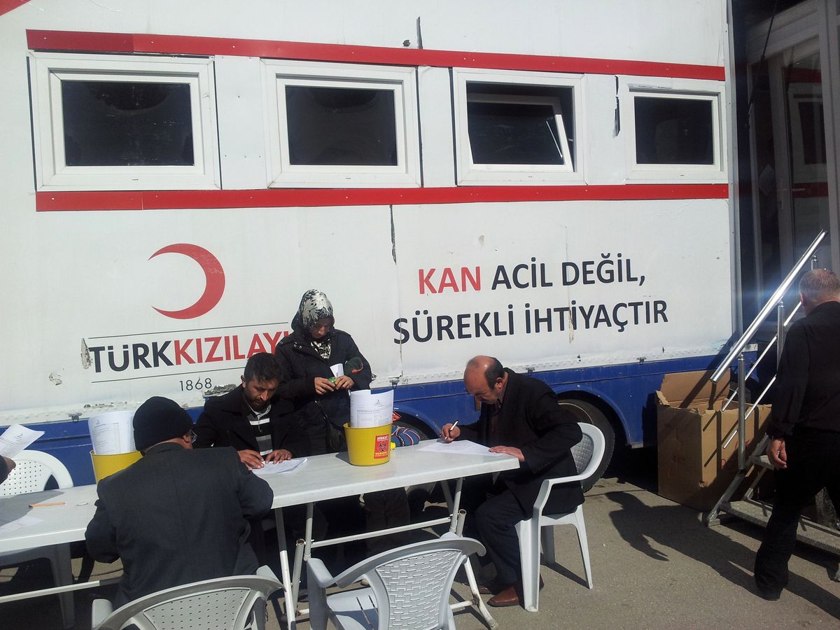 Tosya\'da Kızılay Gönüllü Kan Bağışı Kampanyası Düzenledi