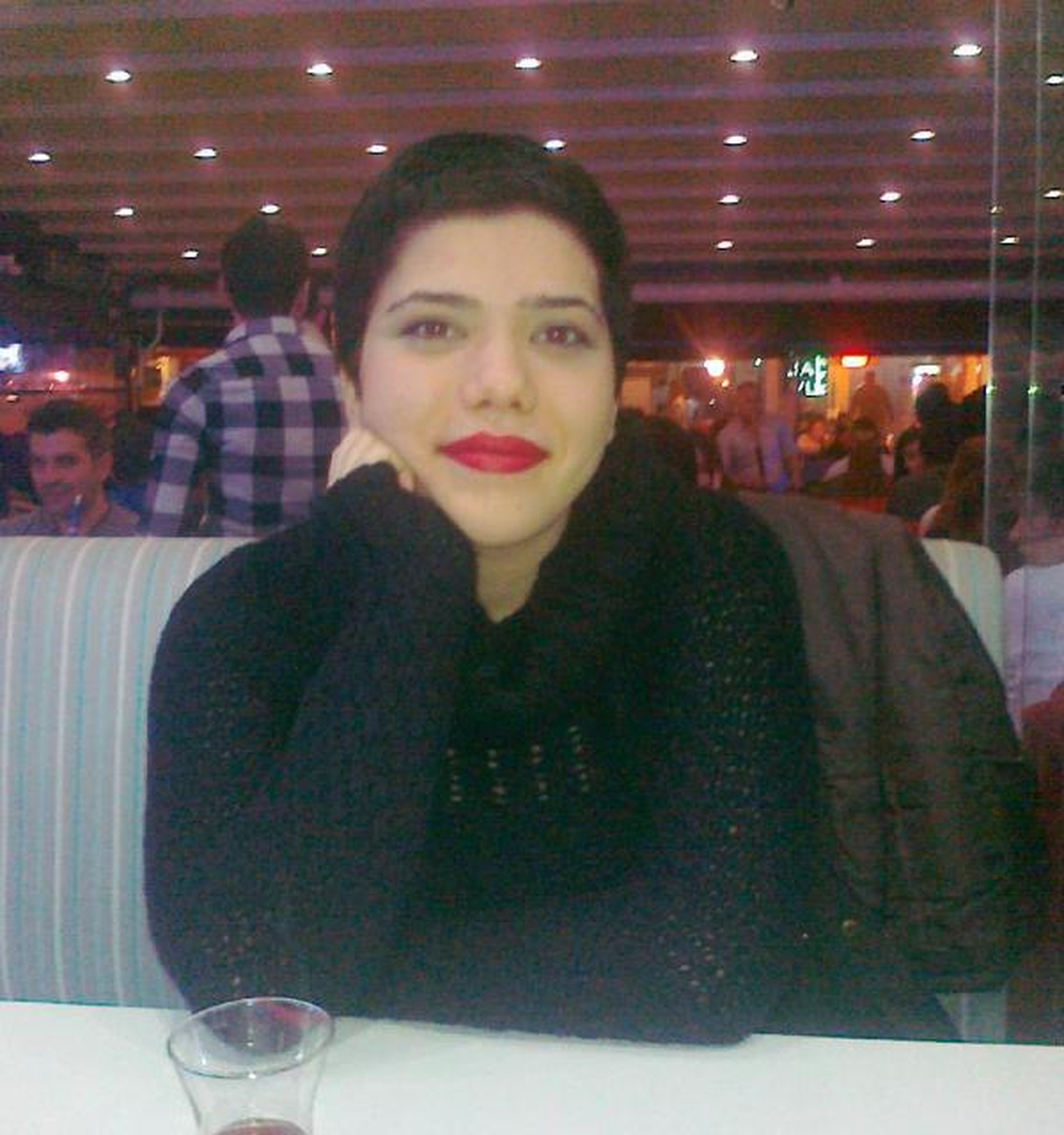 Üniversiteli Kızın İntiharı